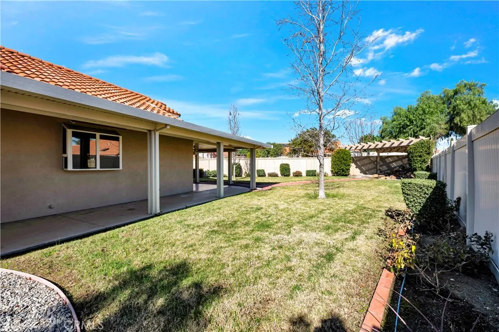 29296 Knoll Court, Menifee, California 92586 home-pic-24