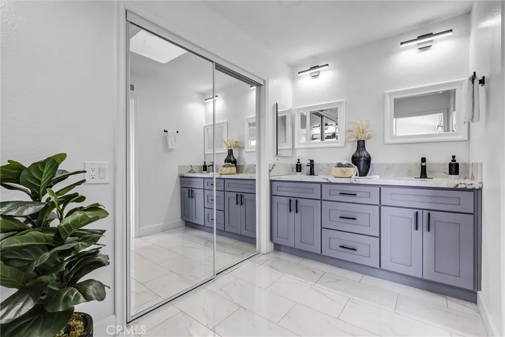 25582 Hazelnut, Lake Forest, California 92630 home-pic-18