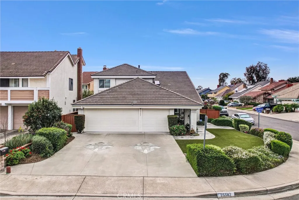 25582 Hazelnut, Lake Forest, California 92630 home-pic-1