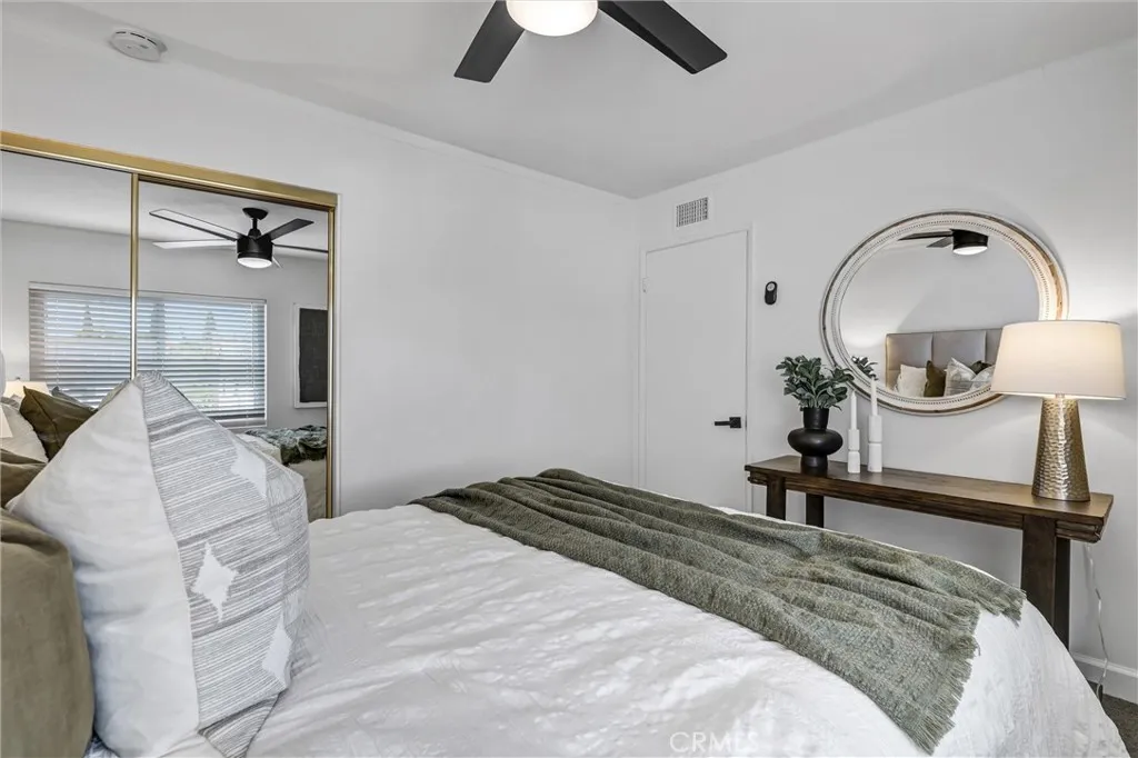 25582 Hazelnut, Lake Forest, California 92630 home-pic-27