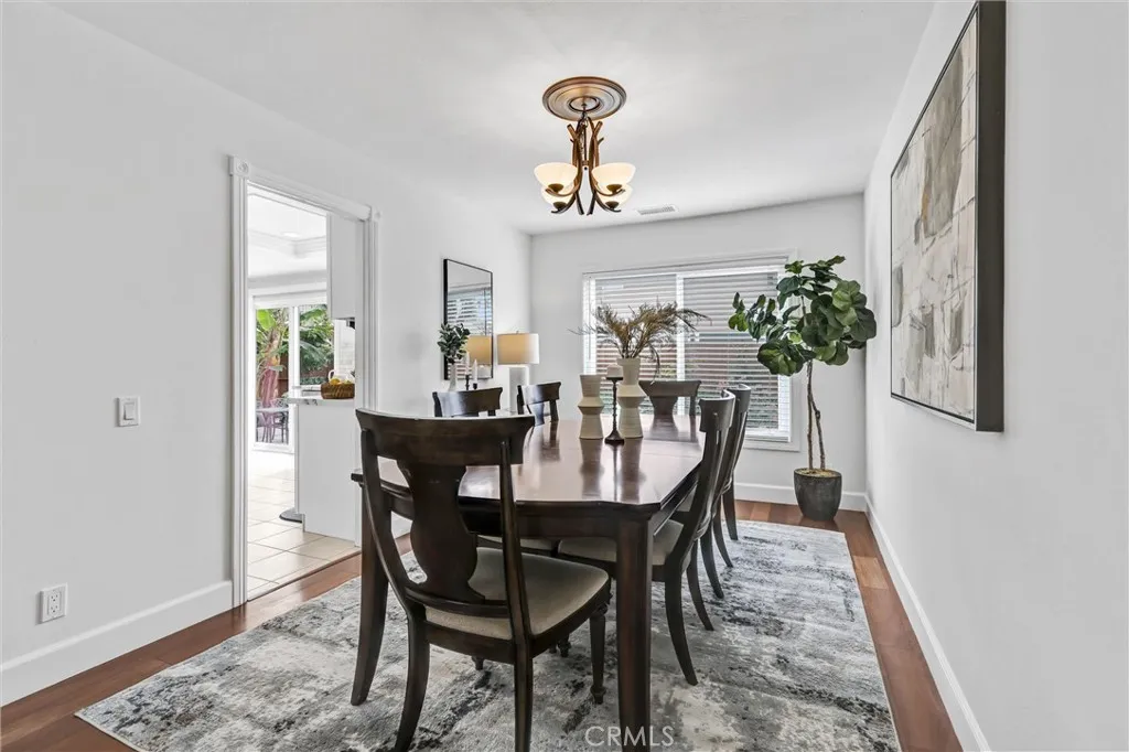 25582 Hazelnut, Lake Forest, California 92630 home-pic-7