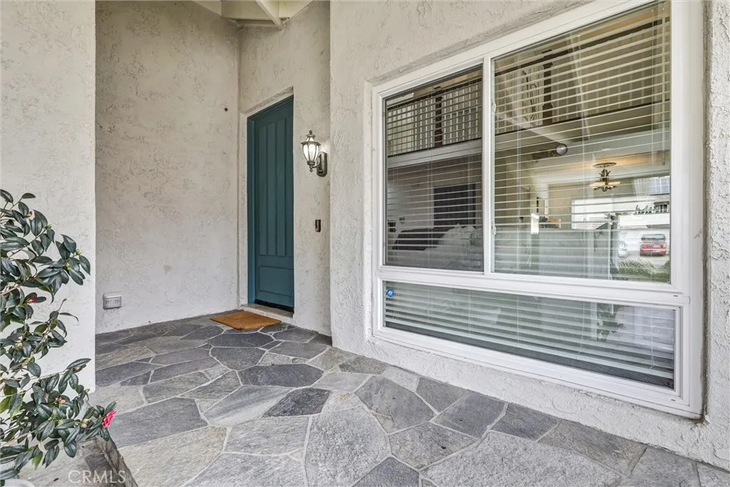 25582 Hazelnut, Lake Forest, California 92630 home-pic-3