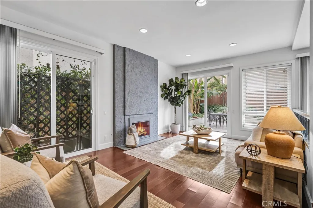 25582 Hazelnut, Lake Forest, California 92630 home-pic-11