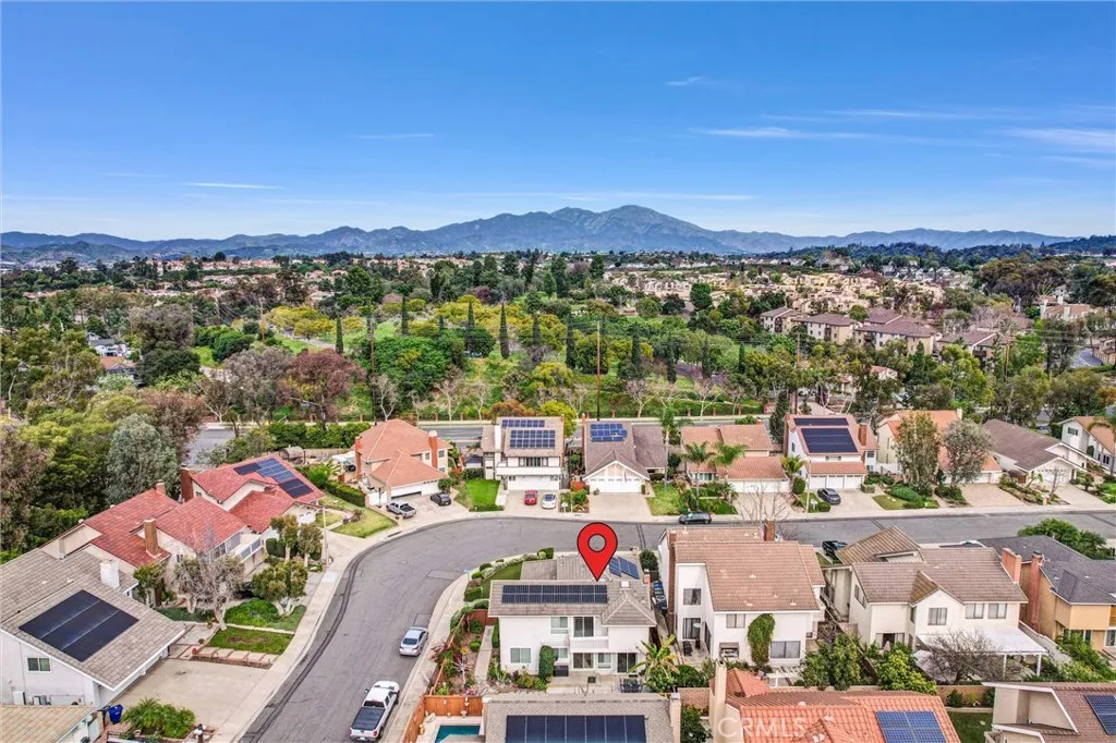 25582 Hazelnut, Lake Forest, California 92630 home-pic-33