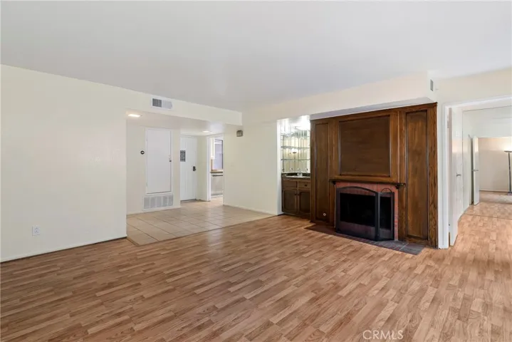 Living & Dinning Room