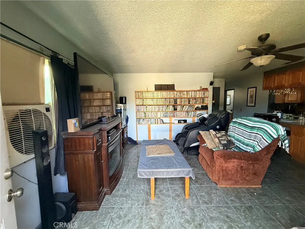 18837 6th, Bloomington, California 92316 home-pic-18