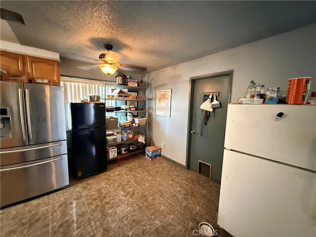 18837 6th, Bloomington, California 92316 home-pic-26