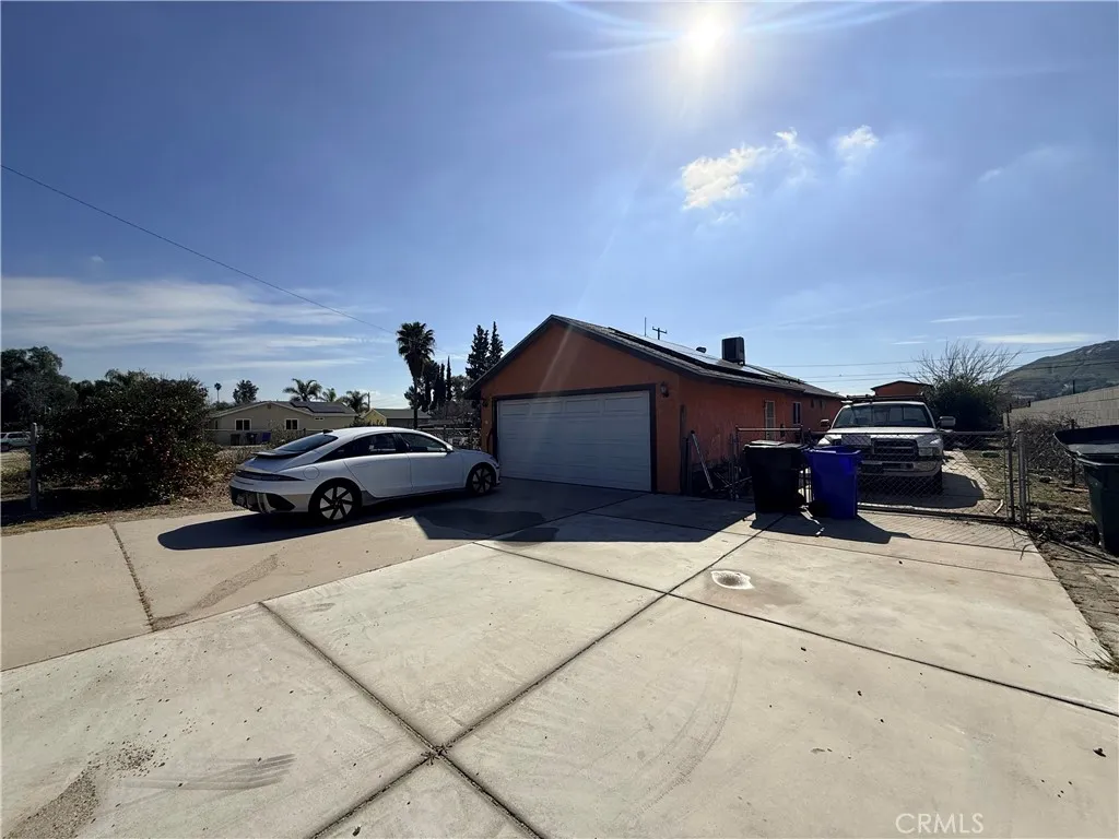 18837 6th, Bloomington, California 92316 home-pic-10