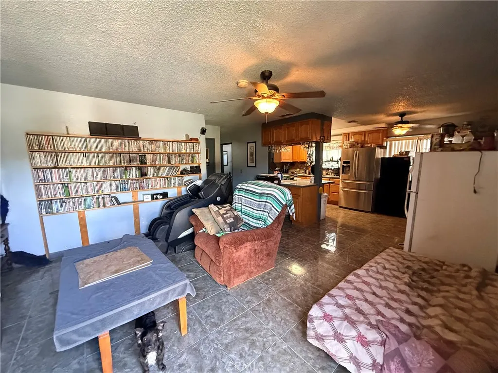 18837 6th, Bloomington, California 92316 home-pic-19