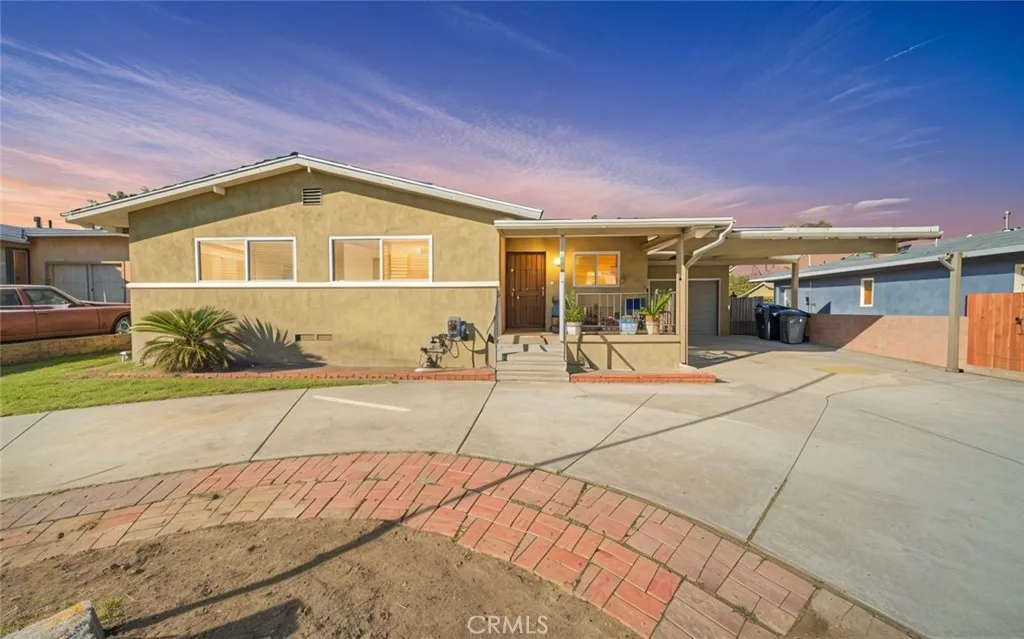 1137 W Williams, Banning, California 92220 home-pic-1