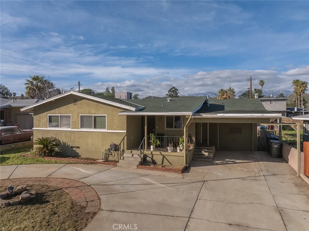 1137 W Williams, Banning, California 92220 home-pic-3