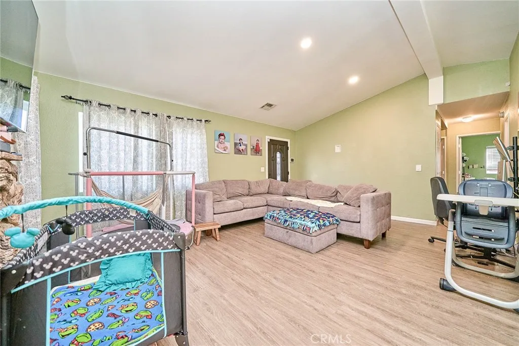 Living Room -C