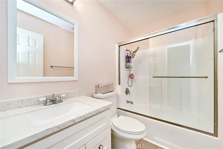 2nd Bathroom
