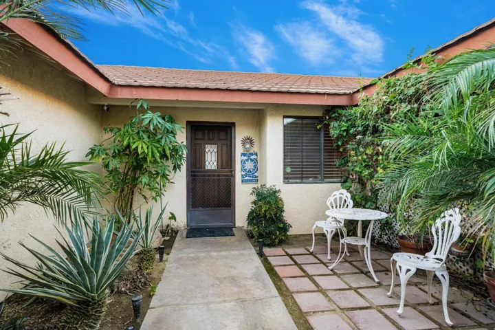 8-web-or-mls-JASantaFe_OPMG_0226_008