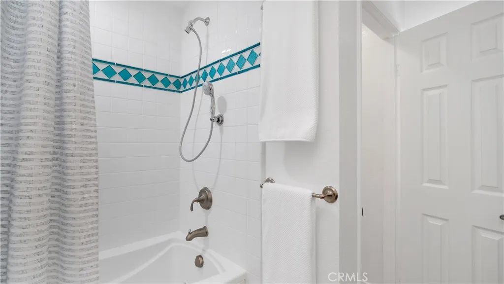 22 Yorktown, Irvine, California 92620 home-pic-35
