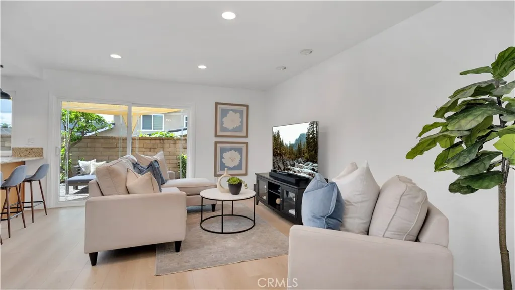 22 Yorktown, Irvine, California 92620 home-pic-13