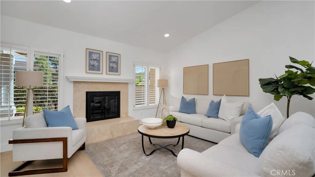 22 Yorktown, Irvine, California 92620 home-pic-9