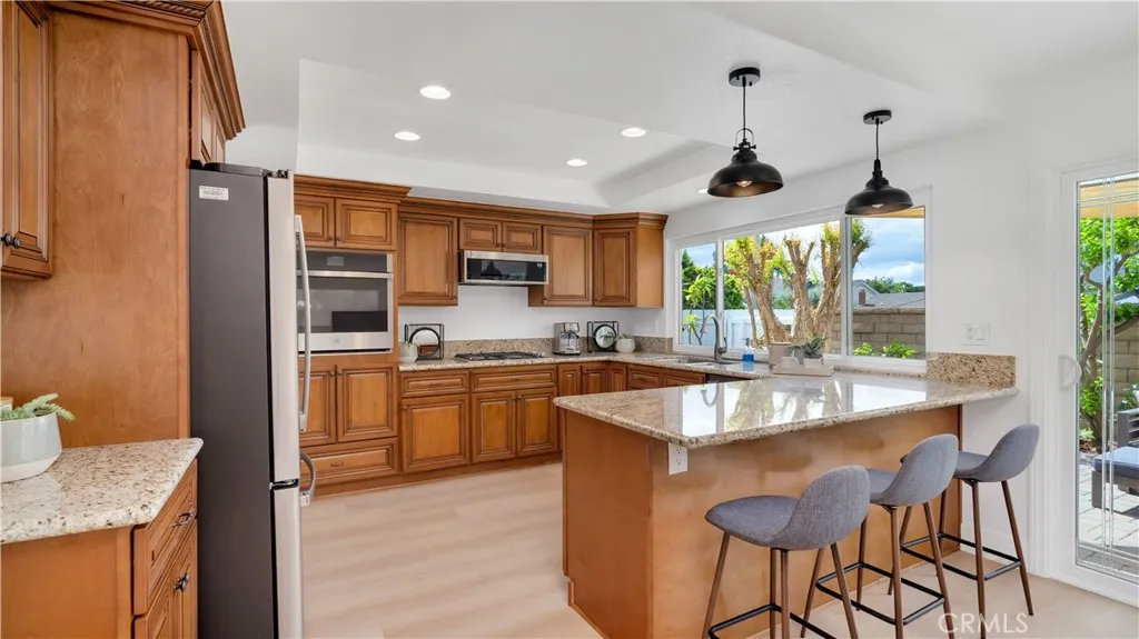22 Yorktown, Irvine, California 92620 home-pic-14