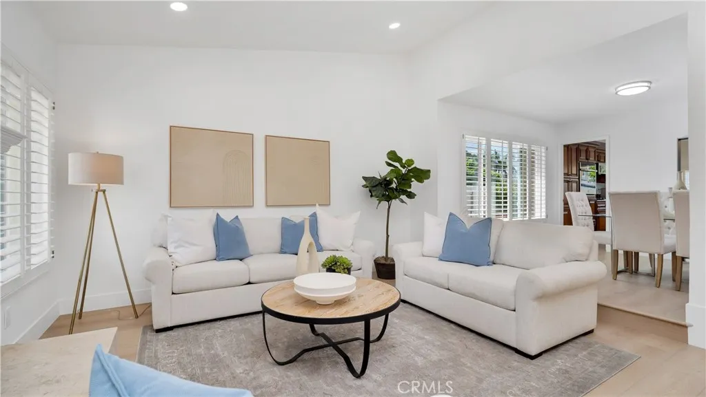 22 Yorktown, Irvine, California 92620 home-pic-10
