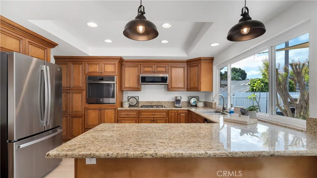 22 Yorktown, Irvine, California 92620 home-pic-16