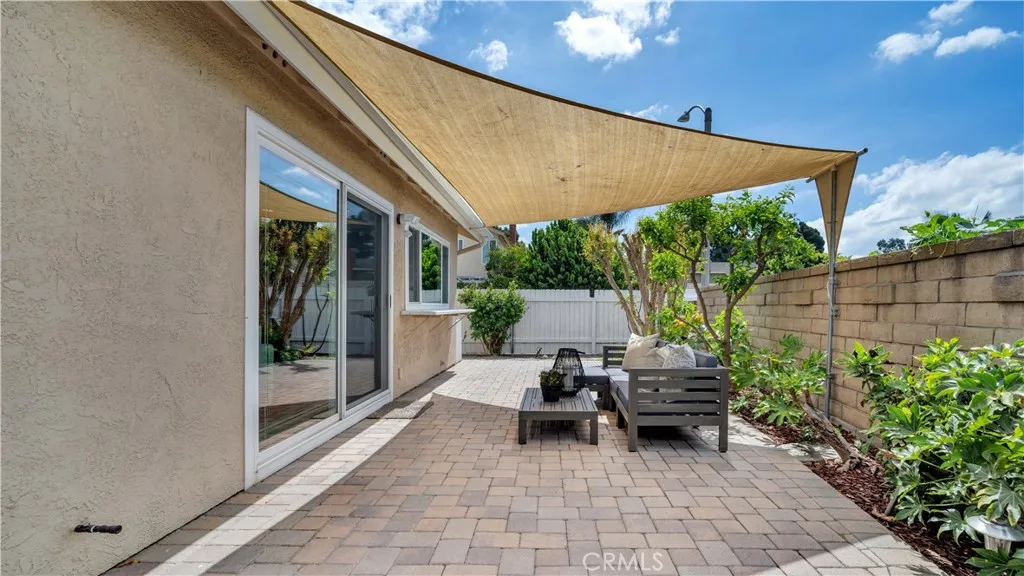22 Yorktown, Irvine, California 92620 home-pic-37