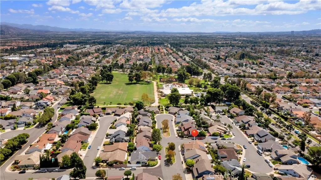 22 Yorktown, Irvine, California 92620 home-pic-49