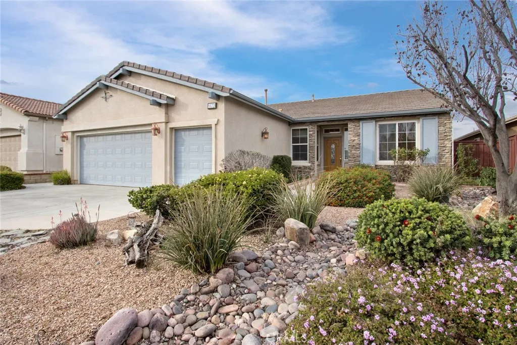 8172 Parry, Hemet, California 92545 home-pic-1