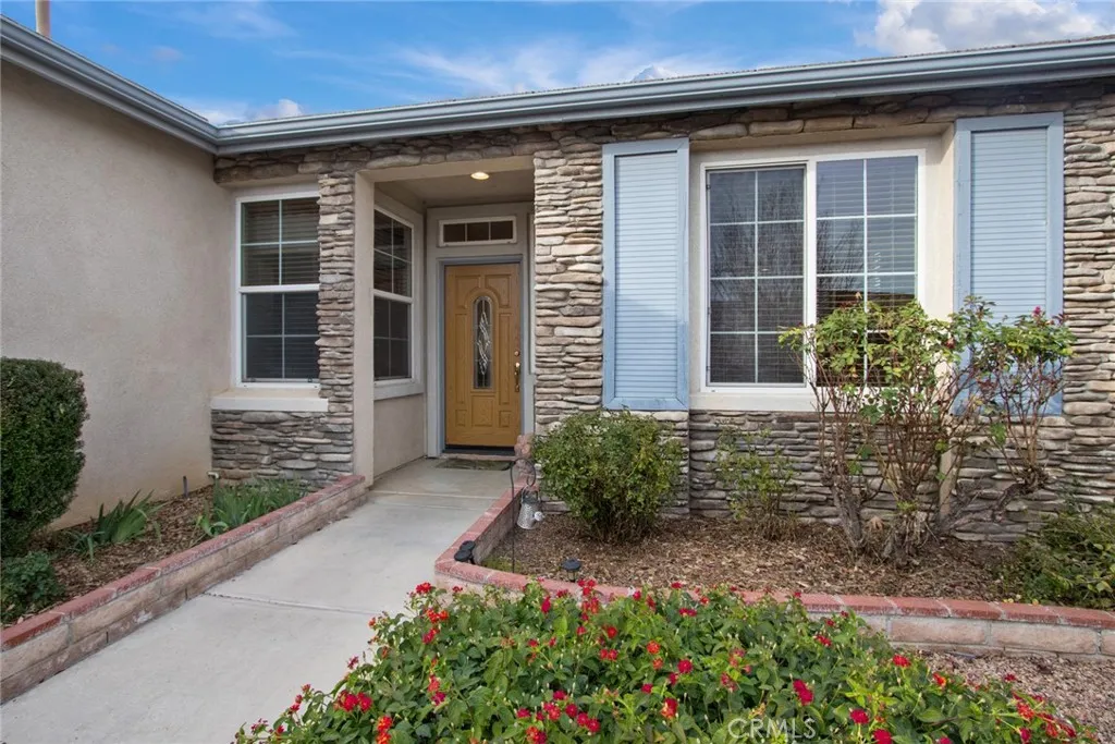 8172 Parry, Hemet, California 92545 home-pic-2
