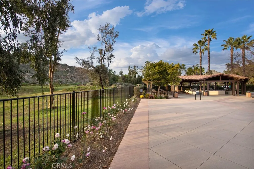 8172 Parry, Hemet, California 92545 home-pic-41