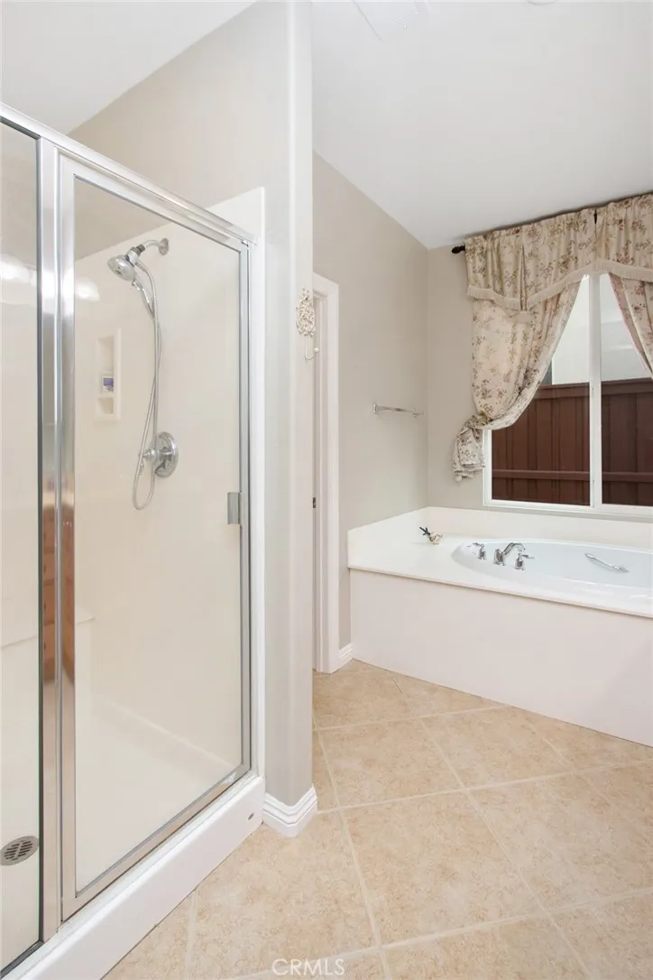 8172 Parry, Hemet, California 92545 home-pic-25