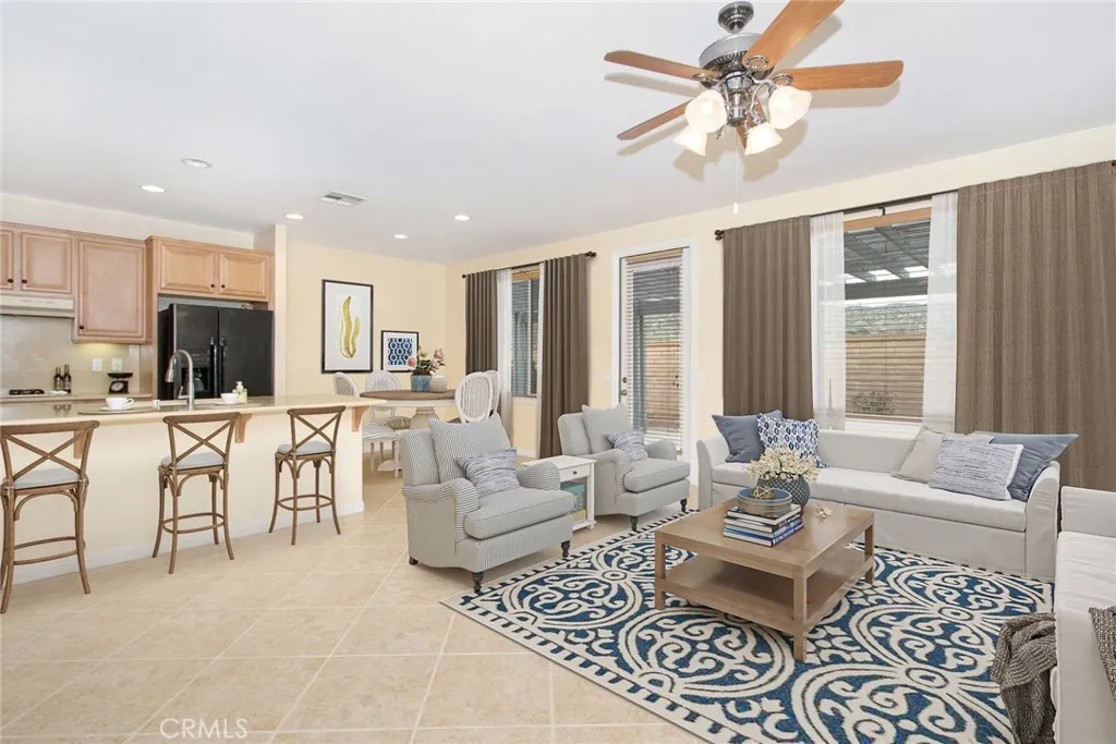 8172 Parry, Hemet, California 92545 home-pic-10