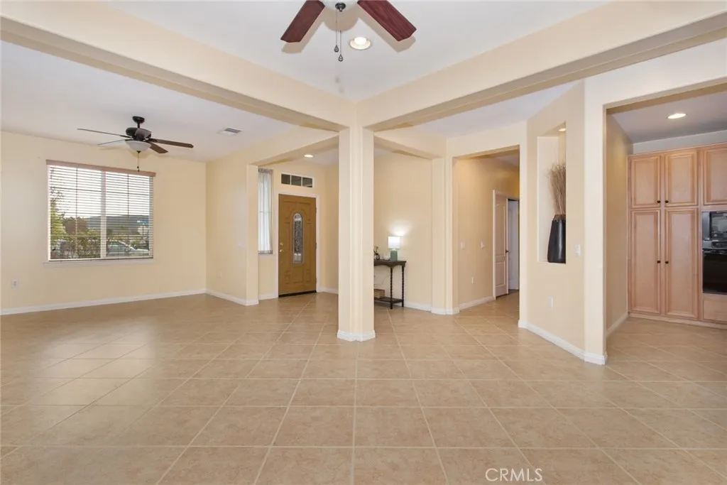 8172 Parry, Hemet, California 92545 home-pic-5