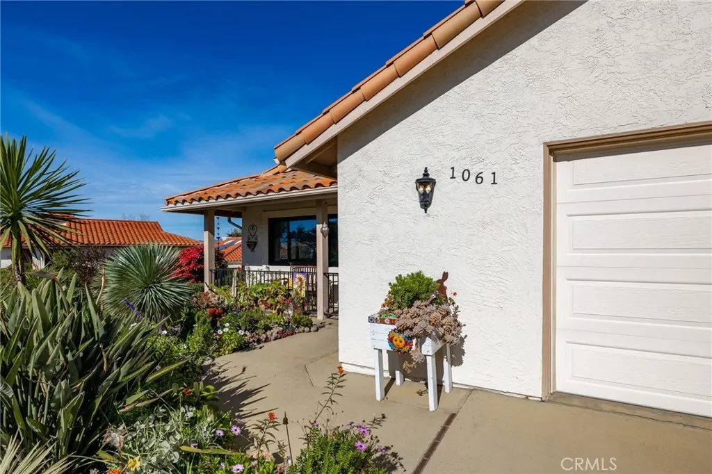 1061 Ridge Heights, Fallbrook, California 92028 home-pic-4