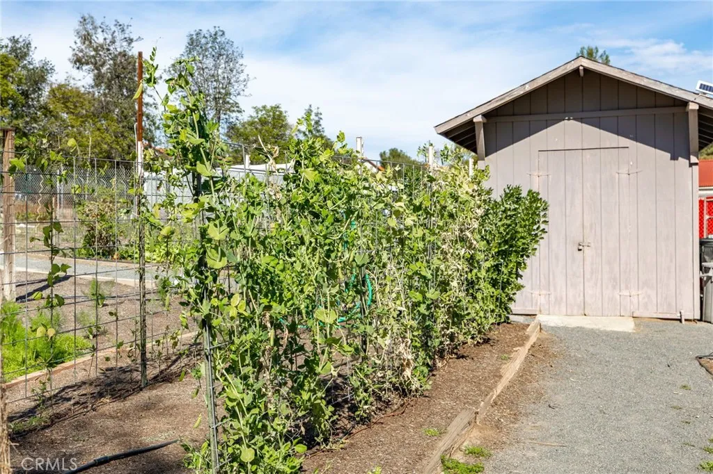 1061 Ridge Heights, Fallbrook, California 92028 home-pic-44