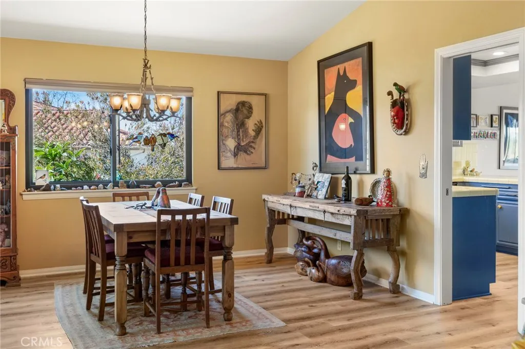 1061 Ridge Heights, Fallbrook, California 92028 home-pic-14