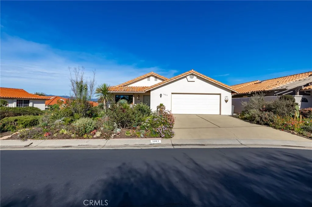 1061 Ridge Heights, Fallbrook, California 92028 home-pic-1