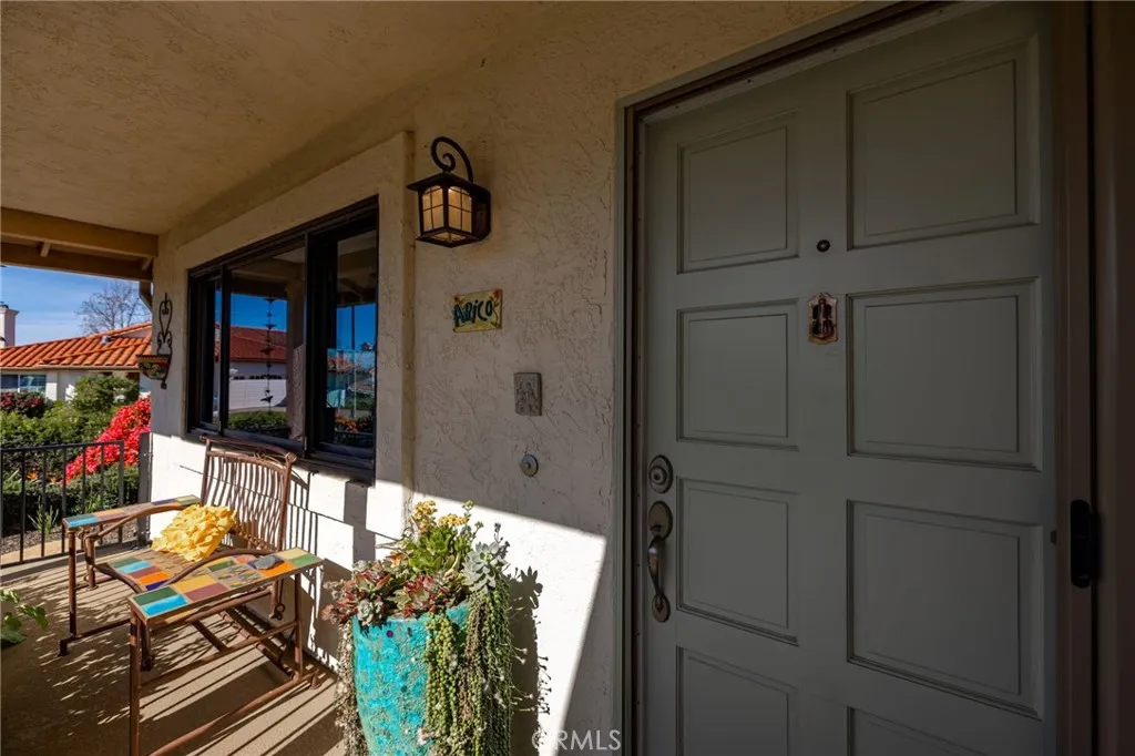 1061 Ridge Heights, Fallbrook, California 92028 home-pic-6