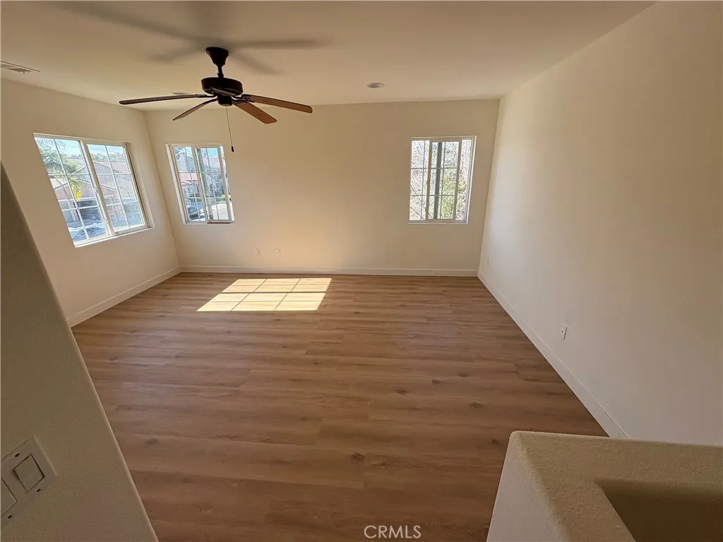 941 Garrett Way, San Jacinto, California 92583 home-pic-15