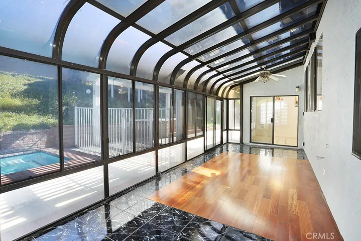 Enclosed sun room