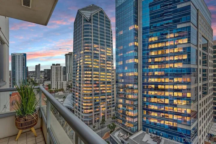 700 W E St Unit 1905, San Diego, California 92101