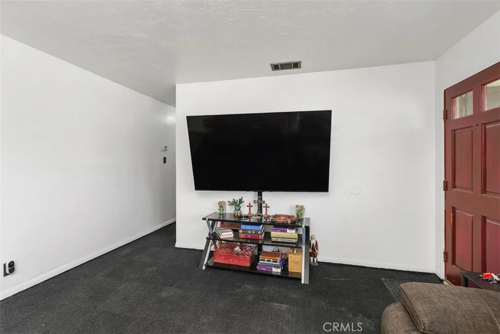 8774 Jo Jo, Riverside, California 92503 home-pic-8