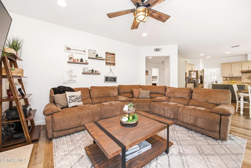 2696 Santa Ynez Avenue, Simi Valley, California 93063 home-pic-14