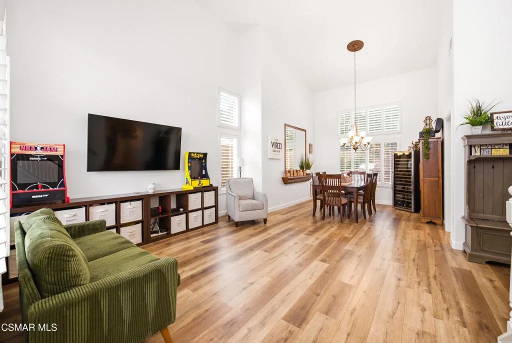 2696 Santa Ynez Avenue, Simi Valley, California 93063 home-pic-3