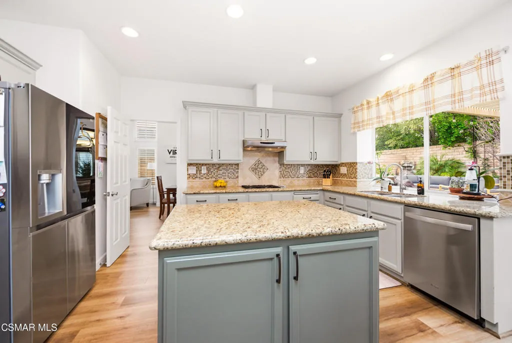 2696 Santa Ynez Avenue, Simi Valley, California 93063 home-pic-10