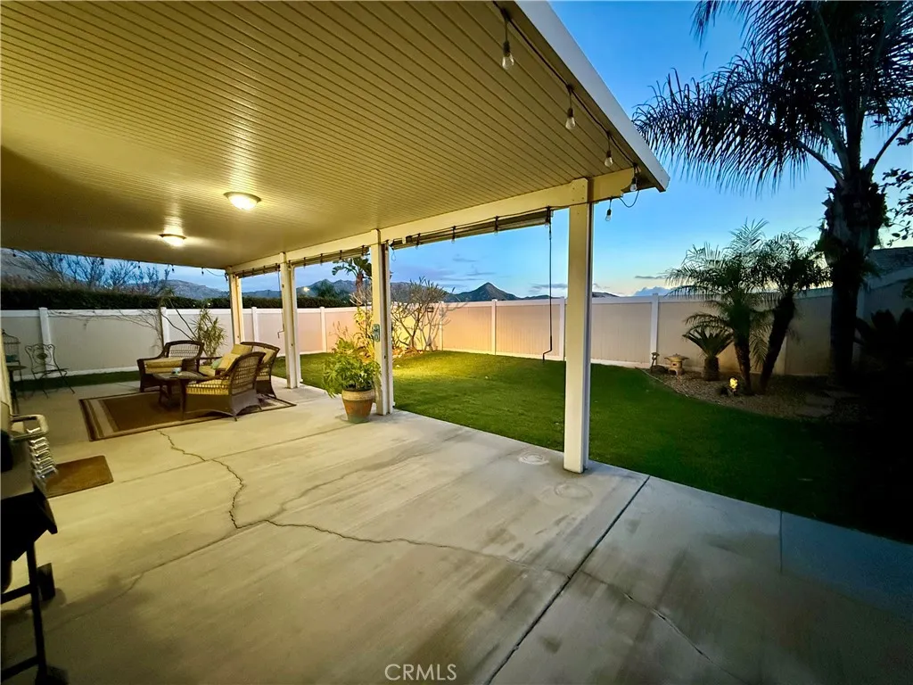 240 Cisneros Court, Colton, California 92324 home-pic-17