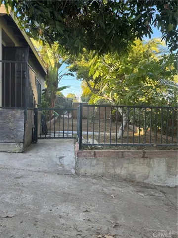 529 531 S Sydney, East Los Angeles, California 90022