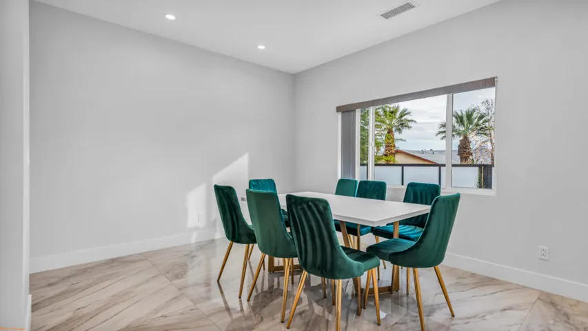 Were Focused 66174 Avenida Suenos-13