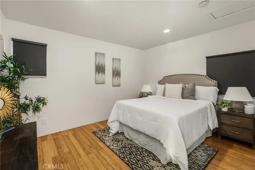 2320 Locust, Long Beach, California 90806 home-pic-24