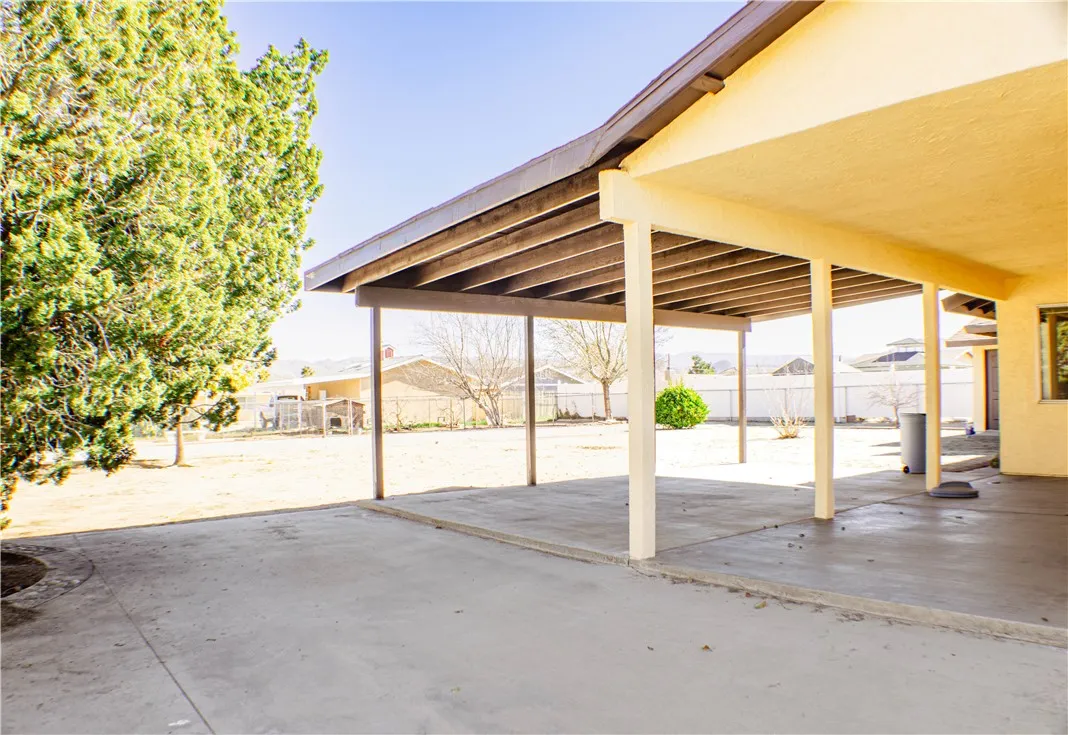 7407 Kenyon, Hesperia, California 92345 home-pic-4