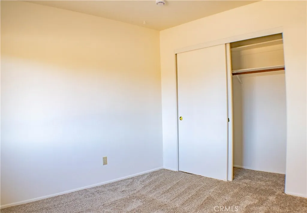 7407 Kenyon, Hesperia, California 92345 home-pic-9